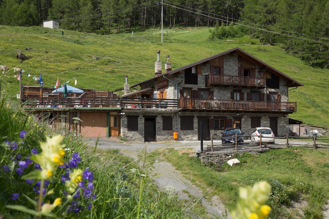 Hotel Grand Golliat Saint-Rhemy-En-Bosses Zewnętrze zdjęcie